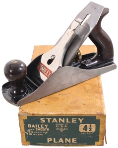 Stanley Rule & Level, No. 4 1/2: Wide, Heavy Smooth Plane