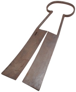 Unmarked: Pair Of Massive Spring Joint Shears
