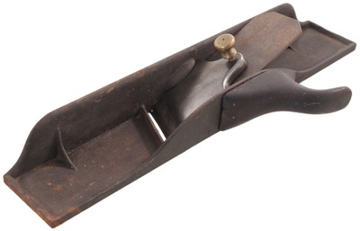 F416429: Early Cast Iron Shoot Board Plane