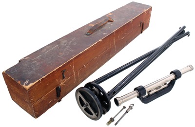 L.S. Starrett Company, Athol, Massachusetts, No. 101 B: Builder's Level And Transit