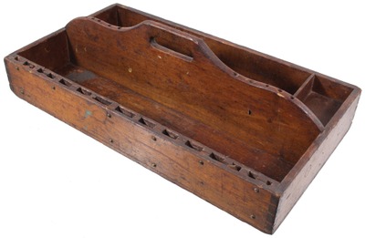 Unmarked: Nicely Dovetailed Carpenter's Tote