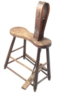 Unmarked: Early Leather Worker's Vise