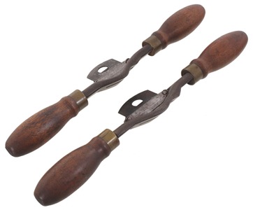 Unmarked: Pair Of Early Cast Iron Coach Mkrs Spoke Shaves