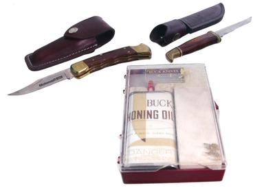 Buck Knives, El Cajon, California: Two Extra Clean Buck Knives