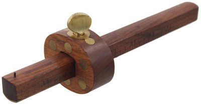 Hubbard & Curtiss Manufacturing Company: Extra Clean Mahogany Marking Gauge