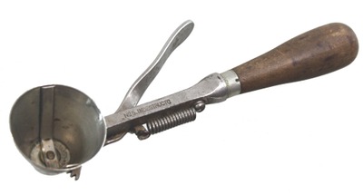 Benedict Ice Cream Company, Syracuse, New York, No. 5: "Indestructo" Brand Ice Cream Scoop