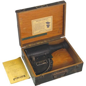 Warren-Knight Company, Philadelphia, Pennsylvania, No. K110-2: U.S. Weather Bureau Sight Clinometer