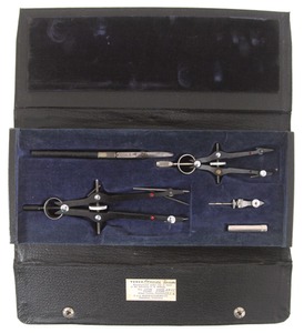 A Lietz Company, San Francisco, California, No. 1622P3: Extra Clean Small Size Drafting Set