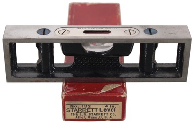 L.S. Starrett Company, Athol, Massachusetts, No. 132: 4" Machinist's Level