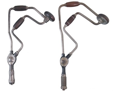 Assorted Makers: Two Clean & Usable Corner Braces