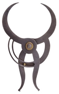 Unmarked: Classic "Maitre Danser" Caliper