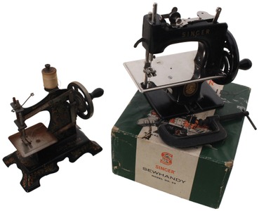 Singer & Company, New York, New York, No. 20: Unused "Sew Handy" Child's "sewing Machine"ginal Box"
