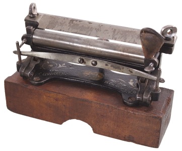 C.S. Osborne & Company (Unmarked): Adjustable Leather Skiver
