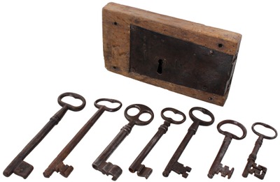 Unmarked: Lot Of Seven Early Type Keys
