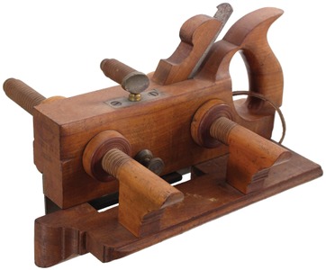 Chapin-Stephens Company, Pine Meadow, Connecticut, No. 239 1/2: Handled Applewood Plow Plane
