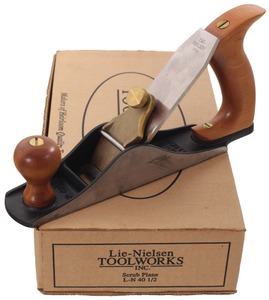 Lie-Nielsen Tool Works, Warren, Maine, No. LN-40 1/2: Cast Iron Scrub Plane