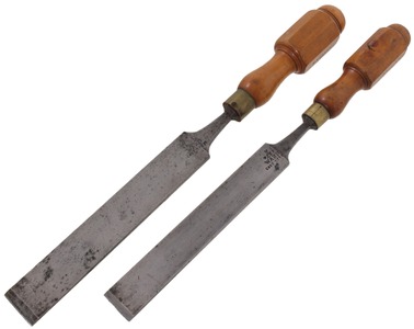 Ward & Payne, Sheffield, England: Two Boxwood Handle Pattern Mkrs. Chisel