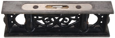 Williamsburg Manufacturing Company, Williamsburg, Massachusetts: Rare Six-Inch Size Cast Iron Level