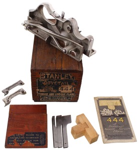 Stanley Rule & Level, No. 444: Dovetail T. & G. Plane