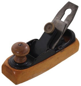 Union Manufacturing Company, New Britain, Connecticut, No. 502: Transitional Smooth Metallic Plane
