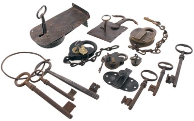 Assorted Makers: Coll. Of Early Type Locks And Keys