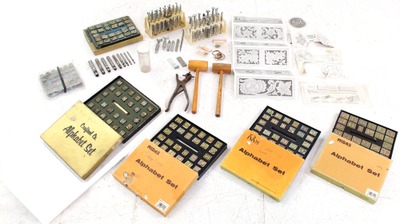 Assorted Makers: Working Set Of Leather Tools