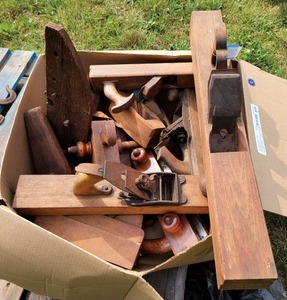 Assorted Makers: Lot Of Wooden And Transitional Planes