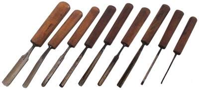 Assorted Makers: Ten Clean & Usable Carving Tools