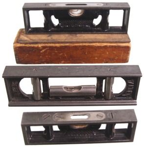 Assorted Makers: Three Clean Spirit Level