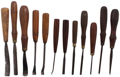 Assorted Makers: Wkg. Set Of 12 Clean Carving Tools