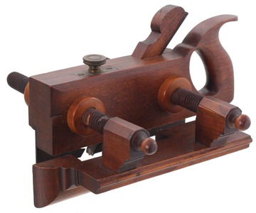 Auburn Tool Company, Auburn, New York (unmarked), No. 90: Handled Beech Plow Plane