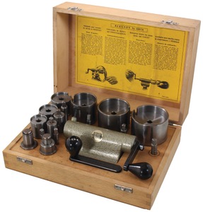 Bergeon & Cie, Le Locle, Switzerland, No. 30076: Extra Clean Swiss Ma Mainspring Winder Se