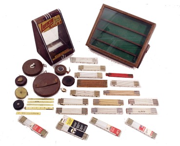 Assorted Makers: Lot Of Zig Zag Folding Rules Measures