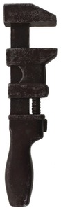 Lewis P. Davidson, Denver, Colorado: Patent Quick-Adj. Nut Wrench