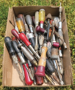 North Brothers Manufacturing Company, Philadelphia, Pennsylvania: Lot Of Asst. "Yankee Screwdrivers