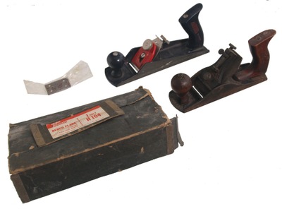 Stanley Tools, No. H104/9: Two Later Type Smoothing Planes