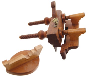 P. Chapin, Maker, Baltimore, Maryland: Unhdld. Screw Arm Plow Plane
