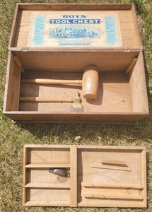 Unmarked, No. 3-0: Early Child's Tool Chest