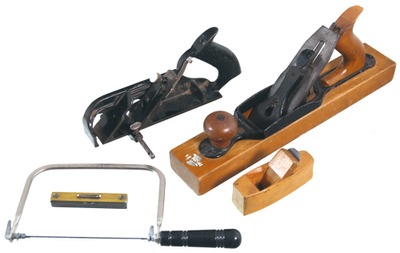 Assorted Makers: Five Clean & Usable Woodworking Tools
