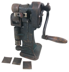 American Shoe Machinery & Tool Company, Street Louis, Missouri, No. MODEL 3: Medalie's Patent Leather Skiver