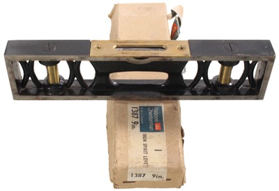 John Rabone & Sons, Birmingham, England, No. 1387: Cast Iron Spirit Level