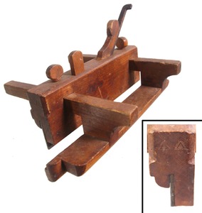 A A: Classic Early Beech Body Yankee Plow Plane