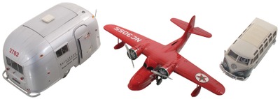 Assorted Makers: Three Detailed Model Of Vehicles