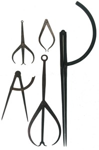 Unmarked: Five Pairs Of Calipersarly Type Dividers