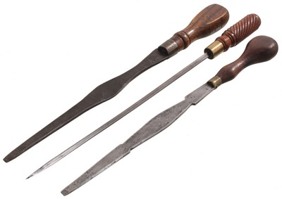Unmarked: Three Early Type "Turnscrew" Screwdrivers