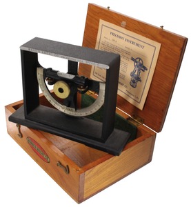 Warren-Knight Company, Philadelphia, Pennsylvania, No. 200-G: Unused Iron & Brass Inclinometer Level