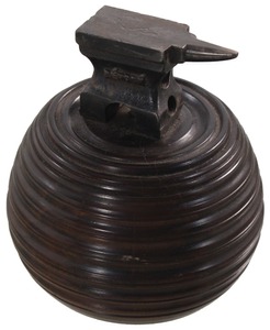 Unmarked: Diminutive "Horn" Type Anvil