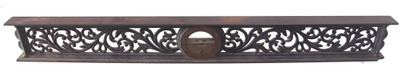 Davis L. & T. Company (Unmarked): 24" Cast Iron Carpenter's Level