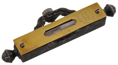 Davis Level & Tool Company, Springfield, Massachusetts, No. 37 1/2: Square & Line Level