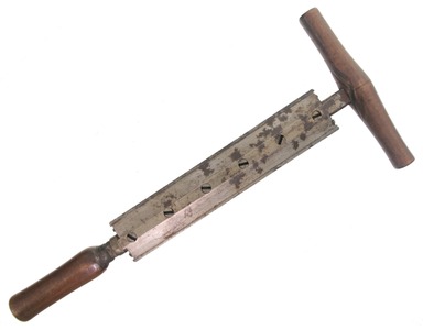 Danl. Tomlinson, Brookfield, Connecticut: Tomlinson's Patent Currier's Knife